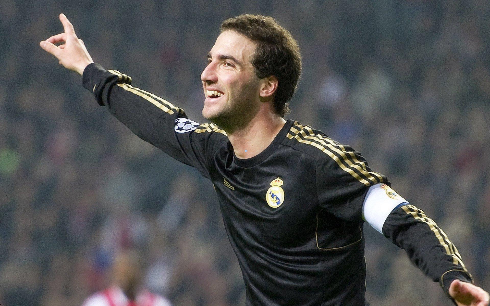 西甲焦点对决，莱万特主场迎战比利亚雷亚尔，防守战术与比分预测成看点